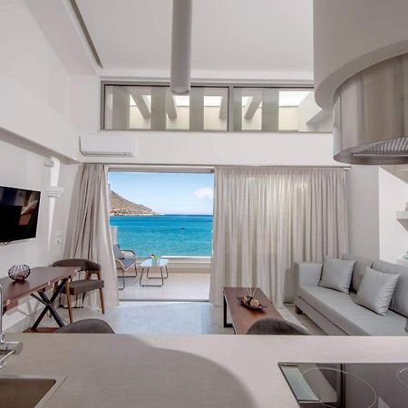 Nama Sea Side Suites Pláka Екстериор снимка