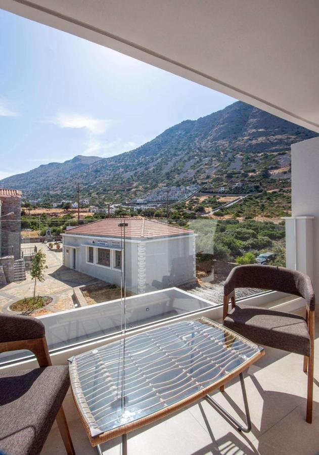 Nama Sea Side Suites Pláka Екстериор снимка