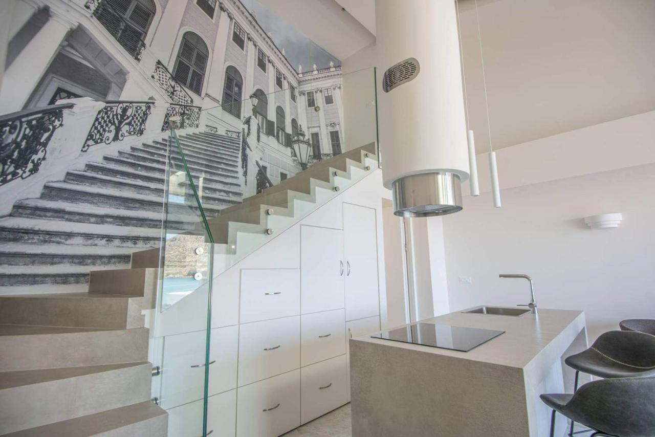 Nama Sea Side Suites Pláka Екстериор снимка